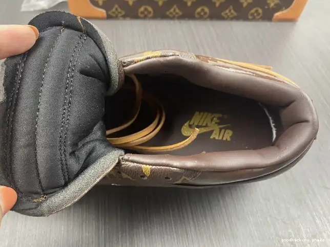 Cheap AJ1 1 Off-Louis Air Jordan x OW LOW 0425